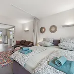 Cruwzo- Moderne & Gemuetliche