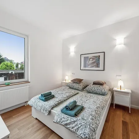 Cruwzo I Moderne & Gemuetliche Apartment Cottbus