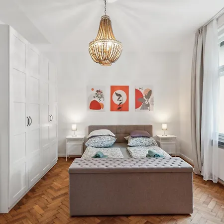 Apartment Cruwzo I Moderne & Gemuetliche *