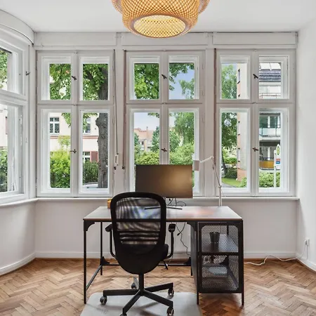 Cruwzo- Moderne & Gemuetliche * Cottbus