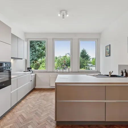 Cruwzo- Moderne & Gemuetliche *