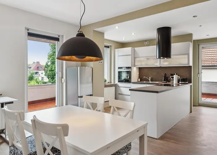 Cruwzo- Moderne & Gemuetliche