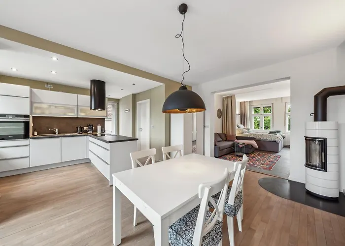 Cruwzo- Moderne & Gemuetliche